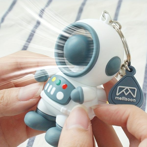 Astronaut Mini Handheld Fan, USB Charging, 3-Speed, Portable Keychain Design, Space Travel Themed, Random Color Selection In Chic Gift Box